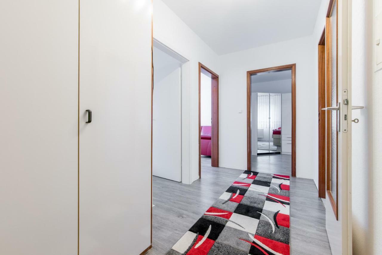 6679 Privatapartment Messe Süd Hanóver Exterior foto